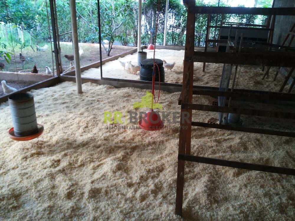 Chácara à venda com 2 quartos, 1752m² - Foto 7