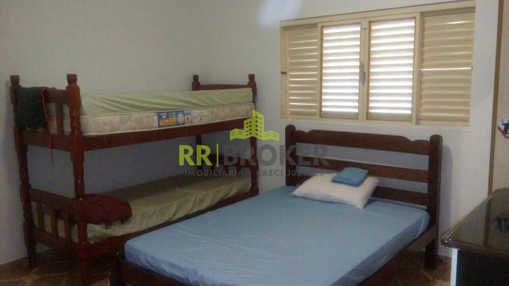 Chácara à venda com 2 quartos, 1752m² - Foto 8