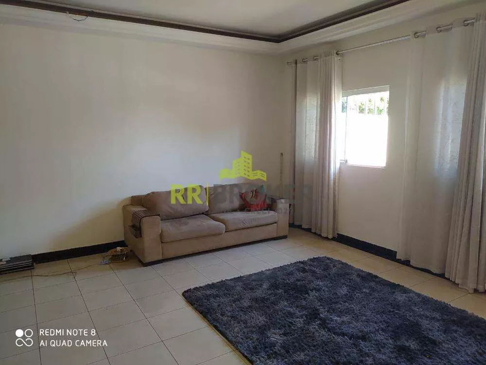 Casa à venda com 3 quartos, 200m² - Foto 3