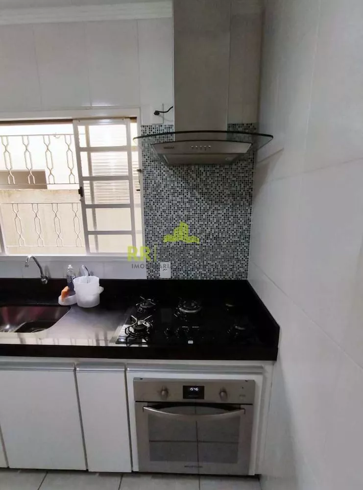 Apartamento à venda com 2 quartos, 55m² - Foto 15