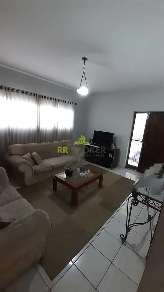 Casa, 3 quartos, 200 m² - Foto 3