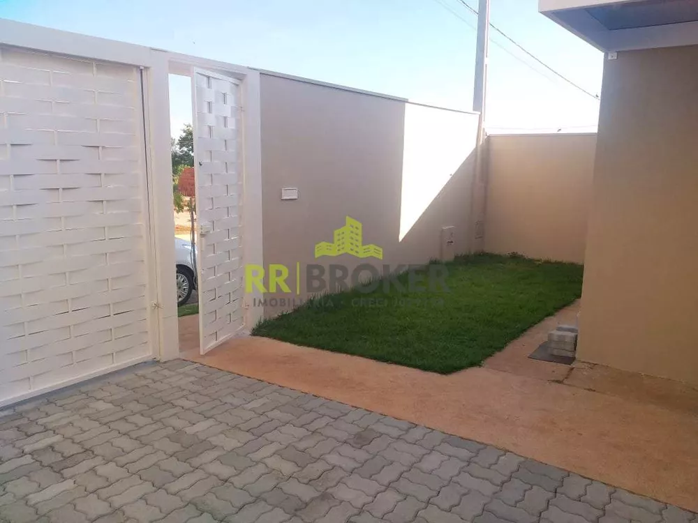 Casa à venda com 3 quartos, 200m² - Foto 1