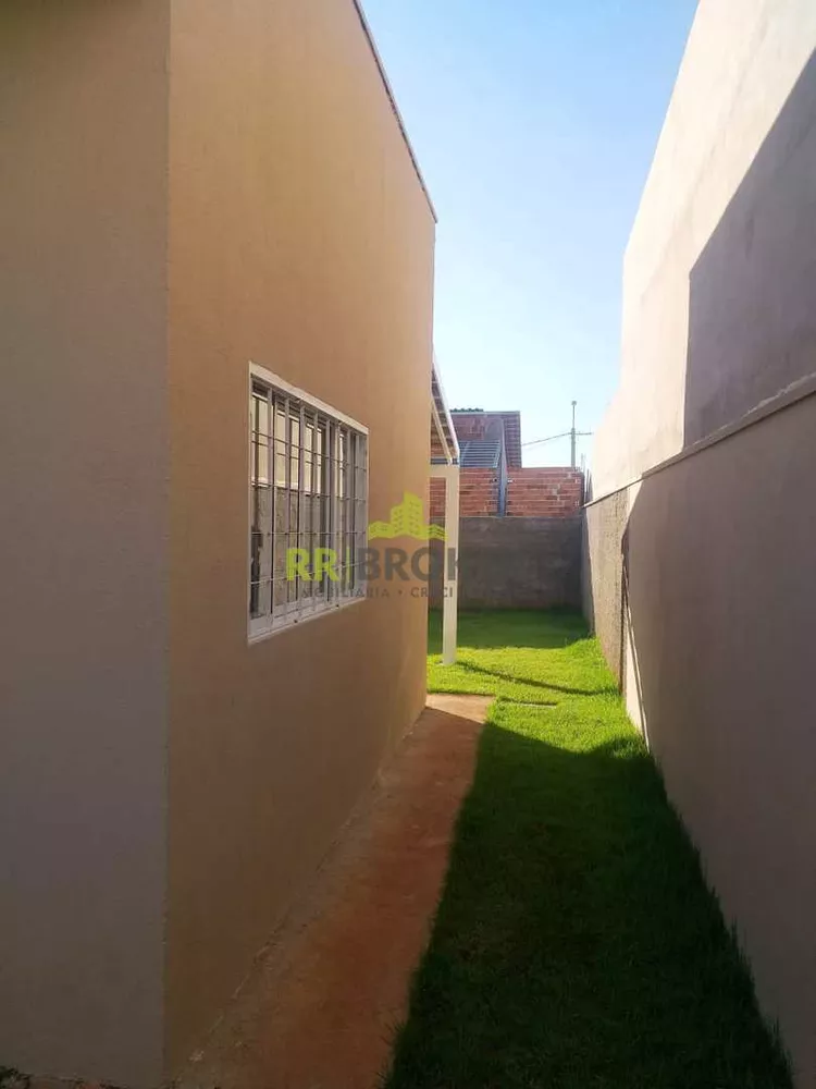 Casa à venda com 3 quartos, 200m² - Foto 4