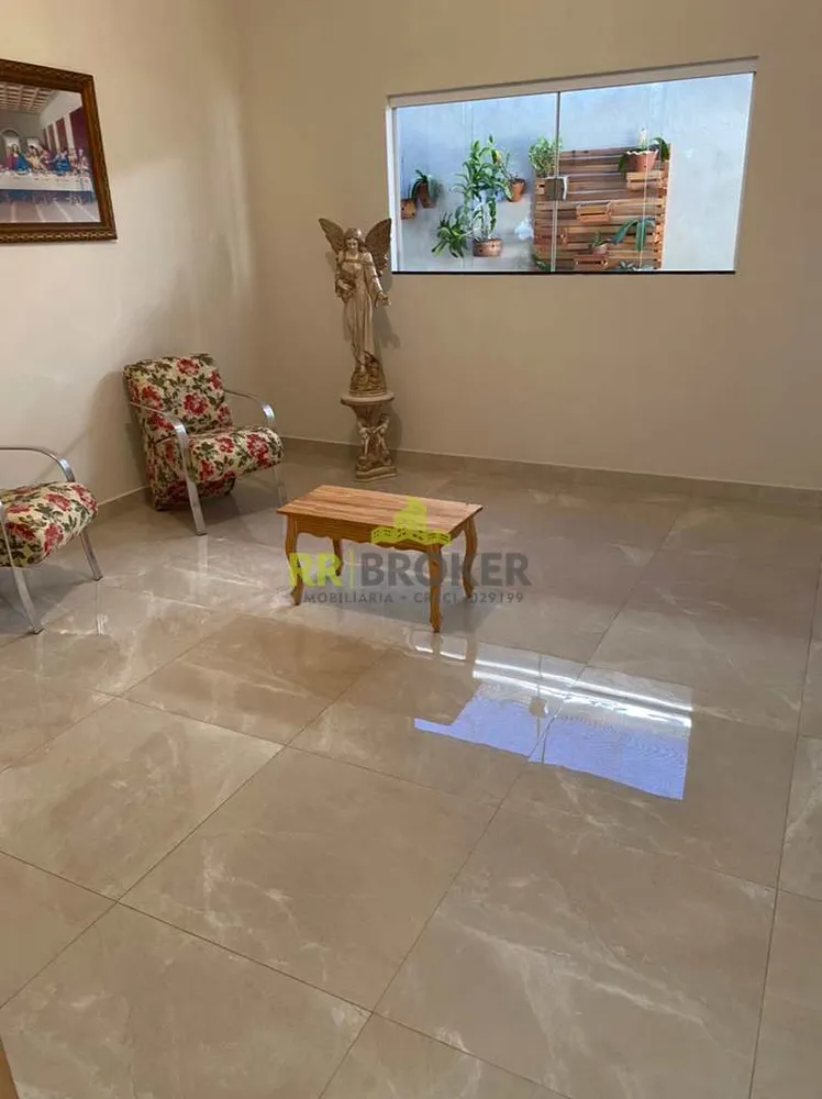 Casa, 3 quartos, 200 m² - Foto 1