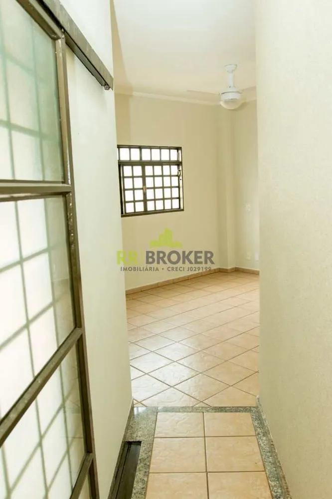 Casa, 3 quartos, 195 m² - Foto 2