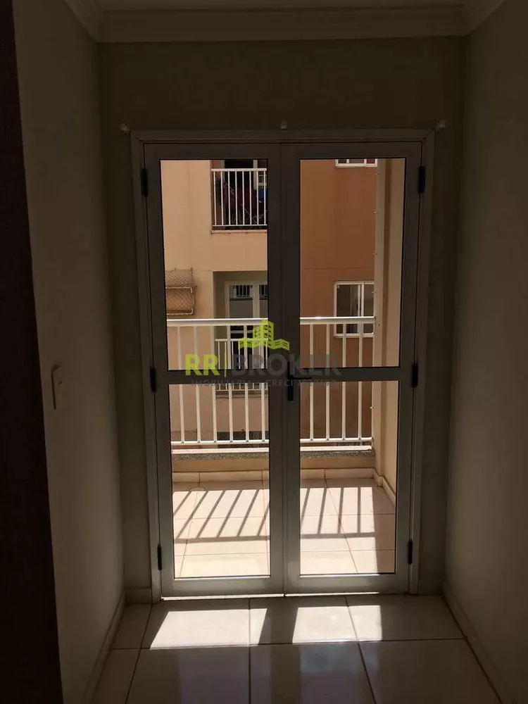 Apartamento à venda com 3 quartos, 78m² - Foto 2