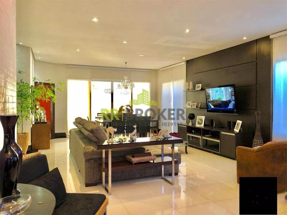 Sobrado à venda com 4 quartos, 335m² - Foto 2