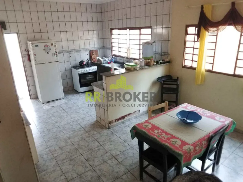 Casa, 3 quartos, 198 m² - Foto 1