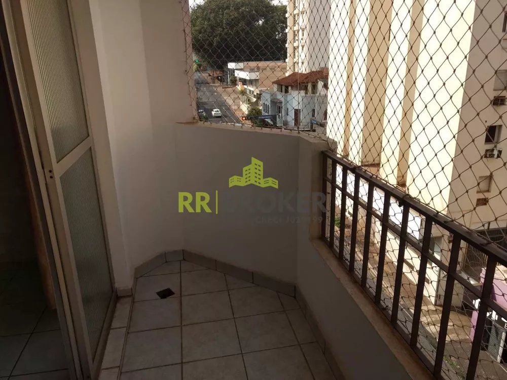 Apartamento à venda com 3 quartos, 147m² - Foto 4