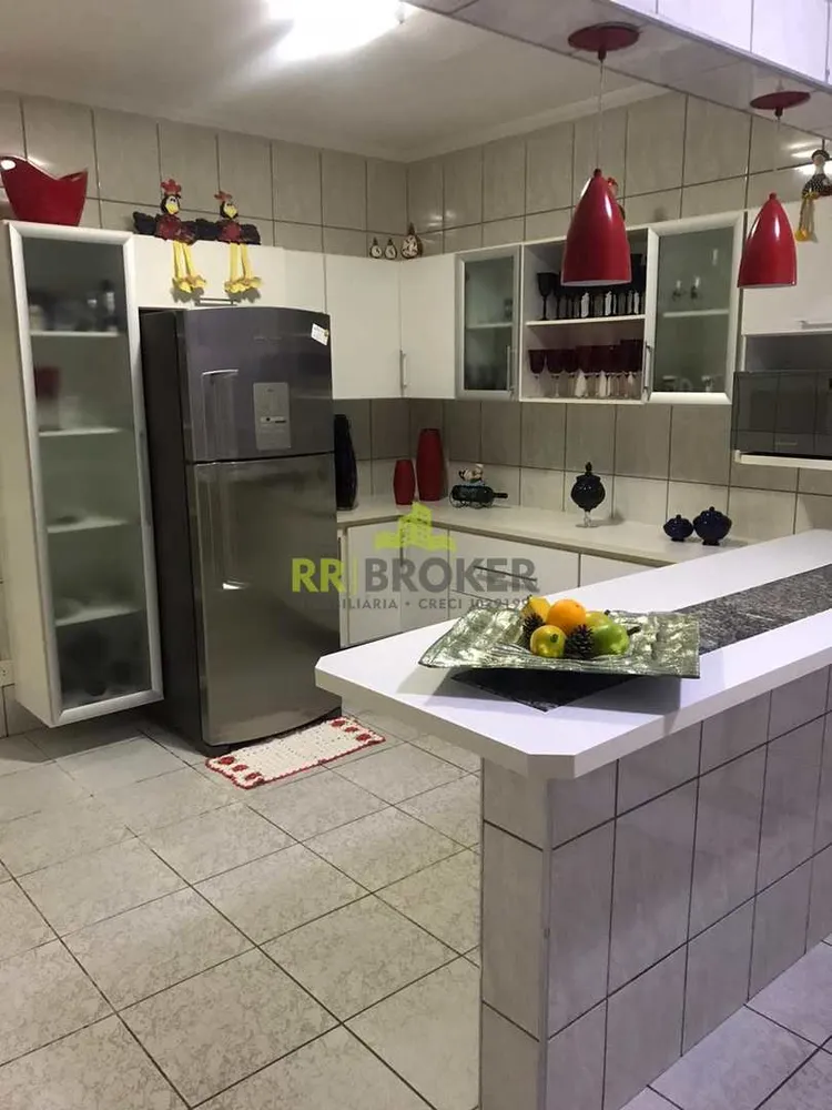 Casa, 3 quartos, 207 m² - Foto 5