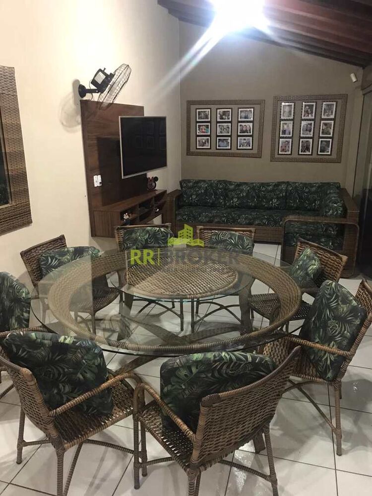 Casa à venda com 3 quartos, 207m² - Foto 3