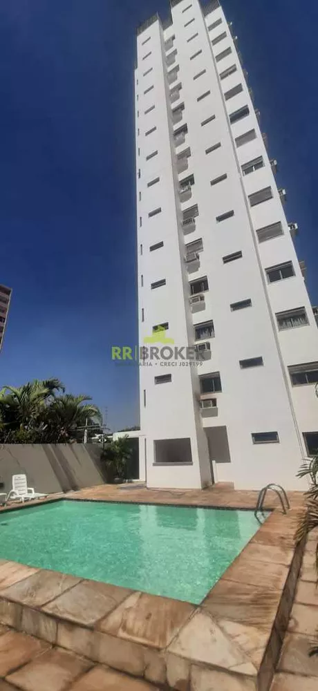 Apartamento à venda com 4 quartos, 300m² - Foto 1