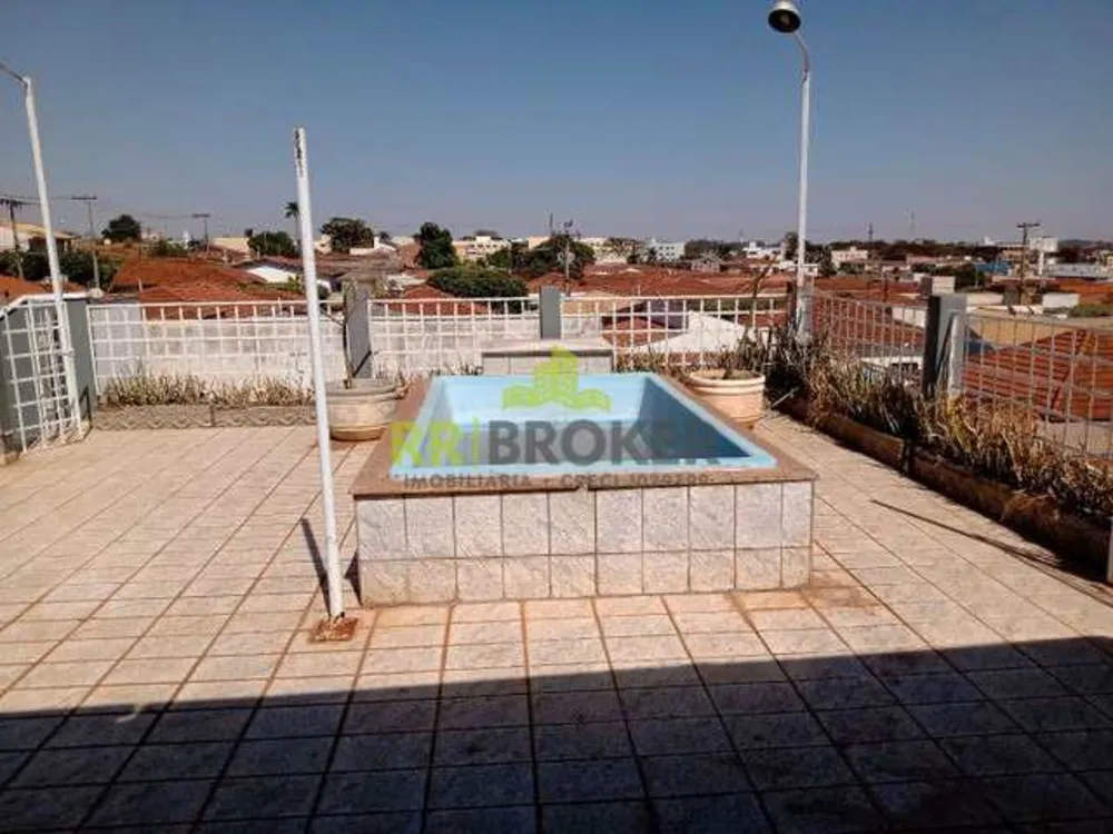 Casa, 4 quartos, 291 m² - Foto 4
