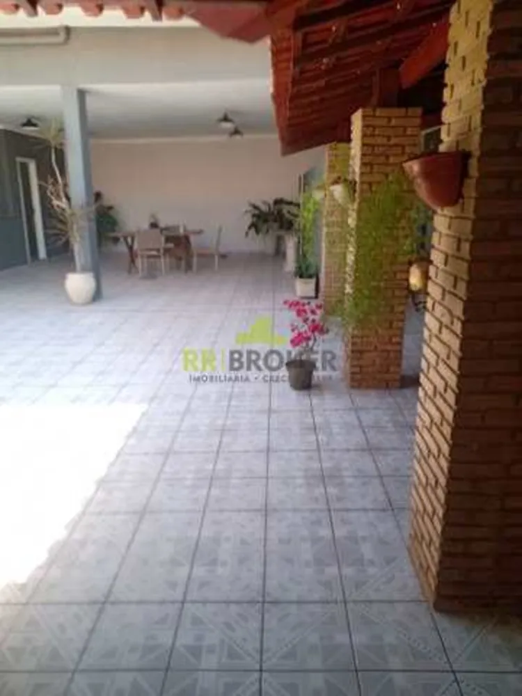 Casa, 4 quartos, 291 m² - Foto 1
