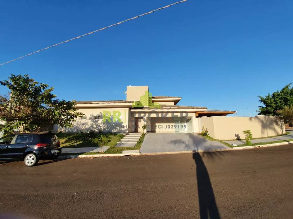 Casa de Condomínio à venda com 3 quartos, 405m² - Foto 1