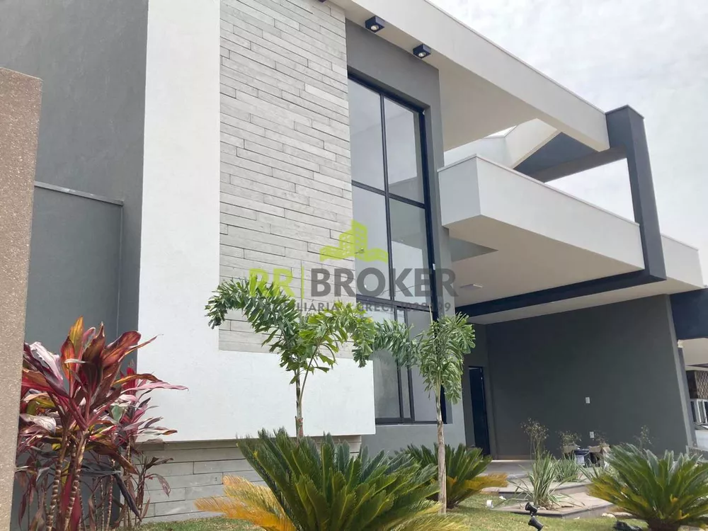 Casa de Condomínio à venda com 3 quartos, 270m² - Foto 1