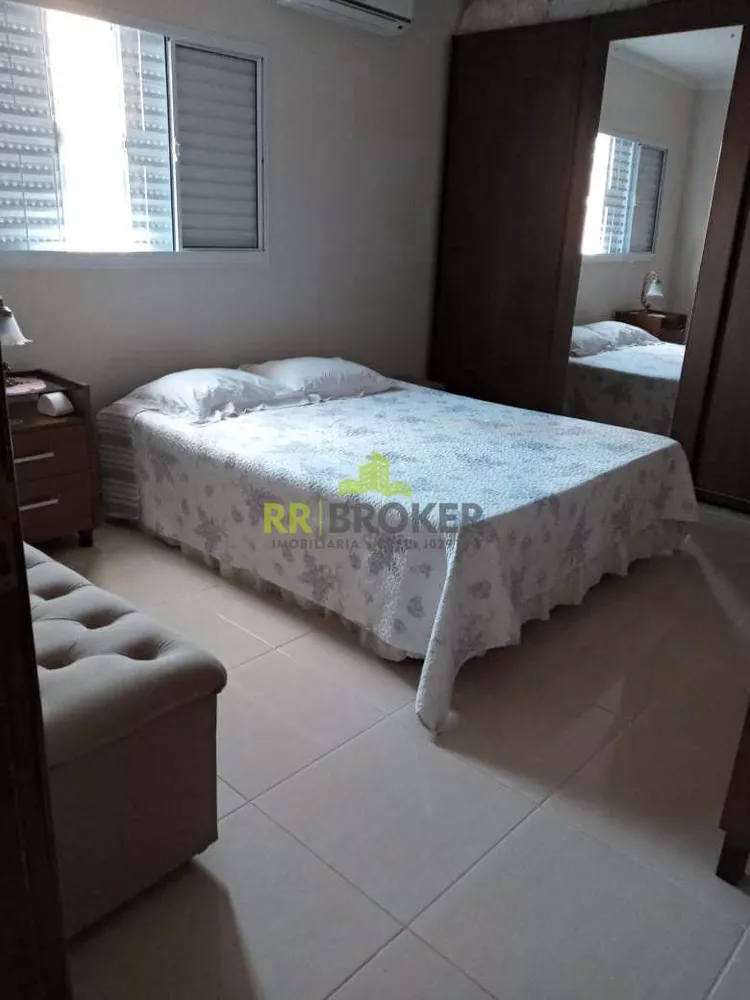 Casa à venda com 2 quartos, 230m² - Foto 14