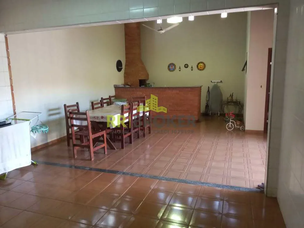 Casa, 3 quartos, 224 m² - Foto 6