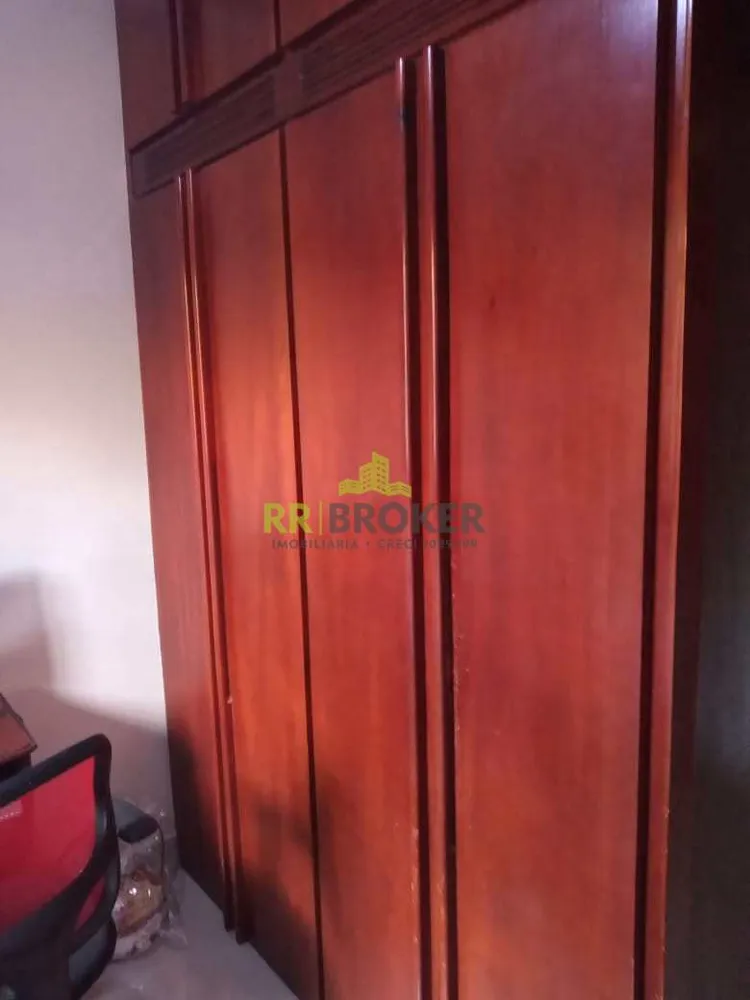 Casa, 3 quartos, 224 m² - Foto 1