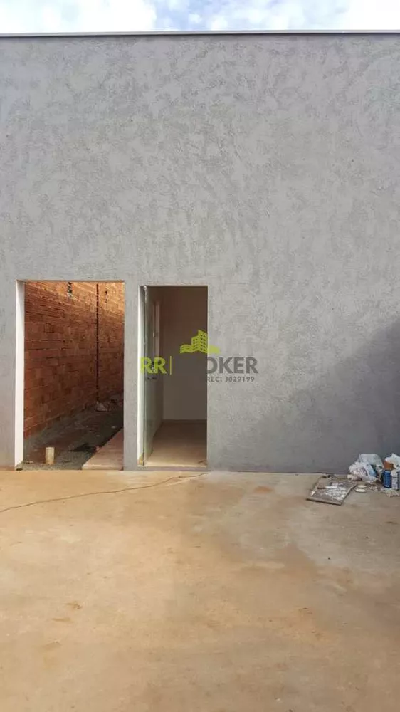 Casa à venda com 2 quartos, 125m² - Foto 3