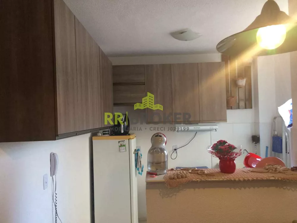 Apartamento à venda com 2 quartos, 45m² - Foto 6