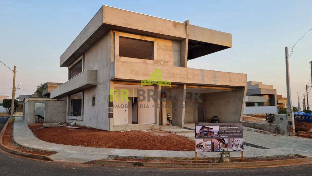 Sobrado, 3 quartos, 266 m² - Foto 1