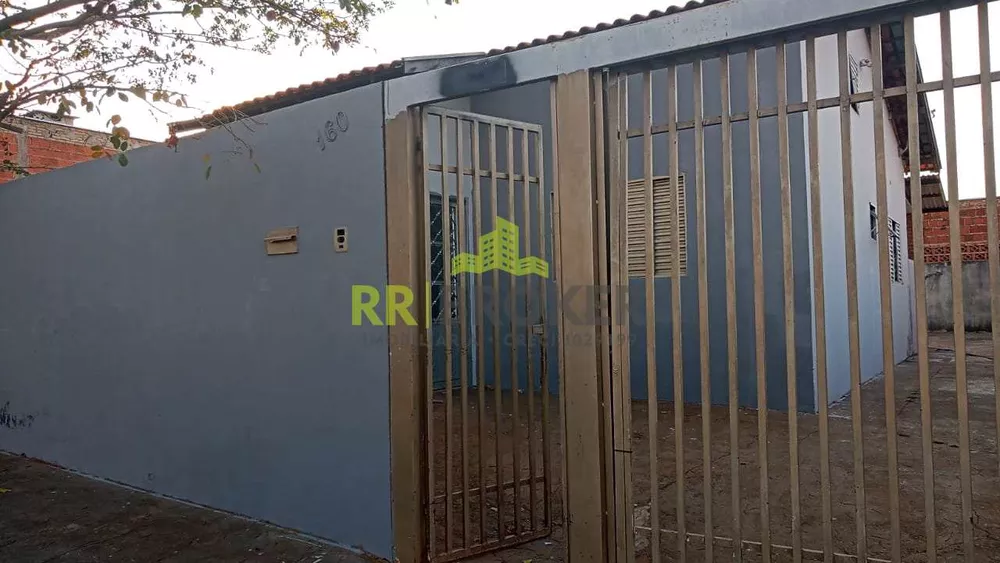 Casa à venda com 2 quartos, 200m² - Foto 2