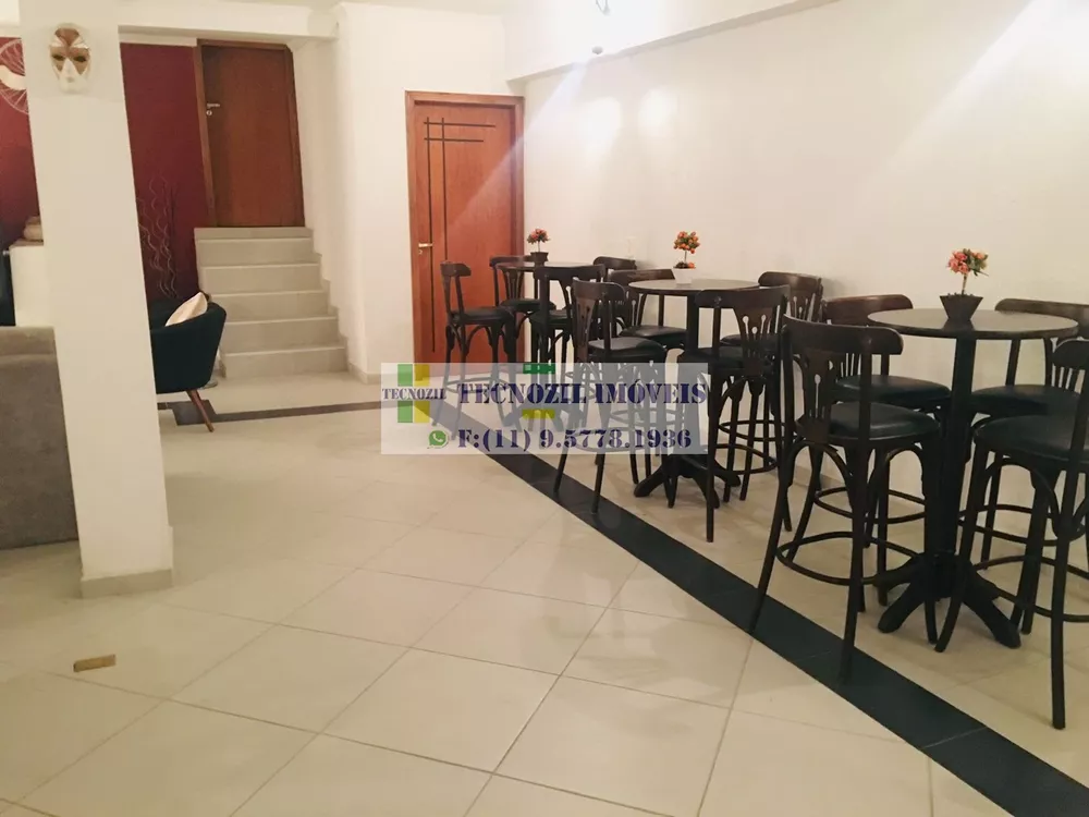 Sobrado à venda com 3 quartos, 192m² - Foto 1