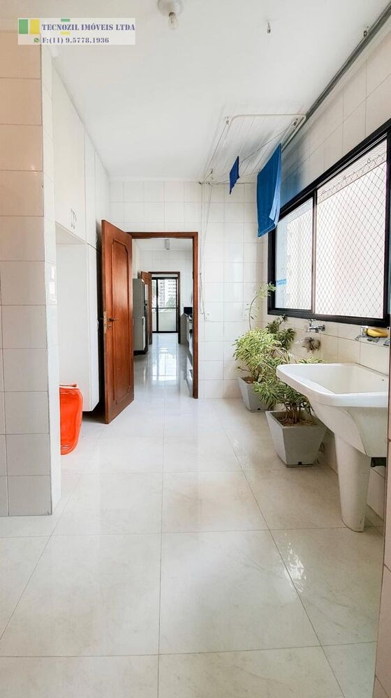Apartamento à venda com 3 quartos, 200m² - Foto 5