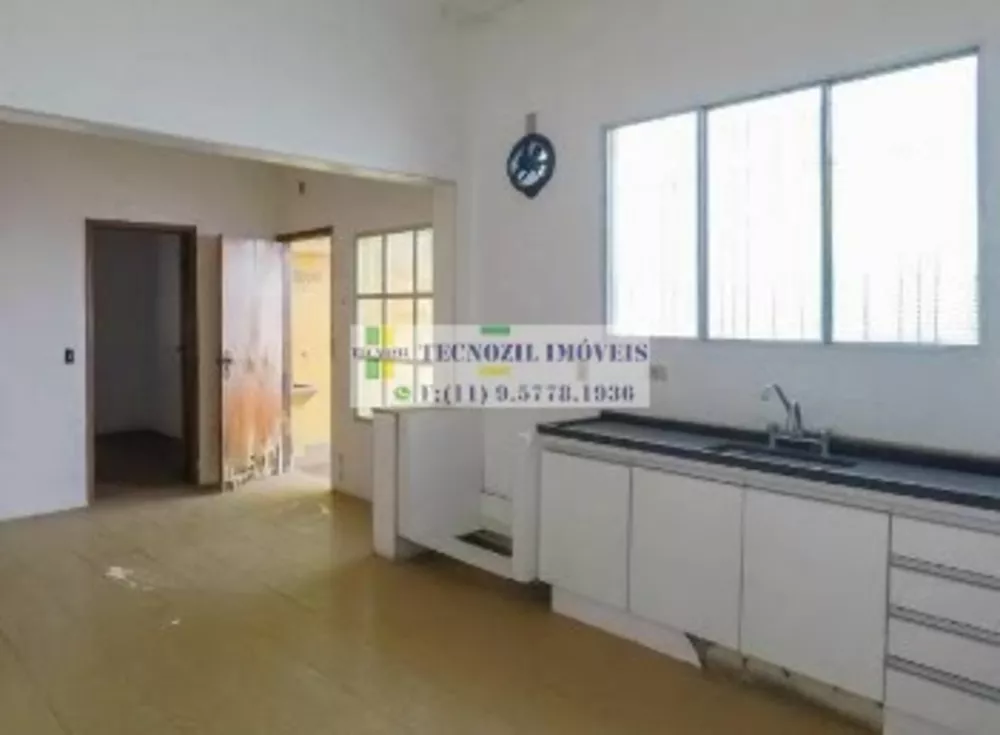 Sobrado à venda com 7 quartos, 250m² - Foto 1