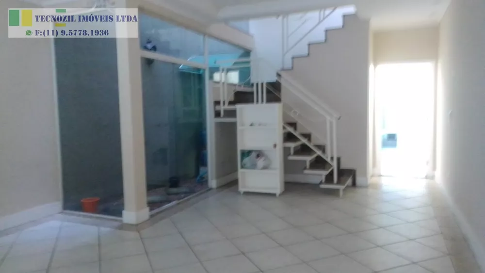 Sobrado à venda com 3 quartos, 360m² - Foto 1