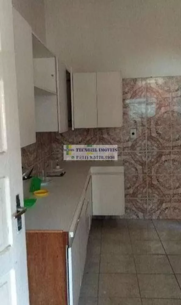 Sobrado à venda com 3 quartos, 200m² - Foto 6