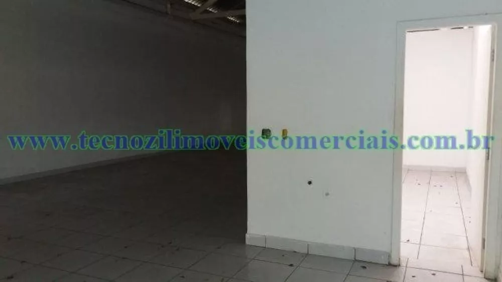 Depósito-Galpão-Armazém para alugar, 240m² - Foto 2