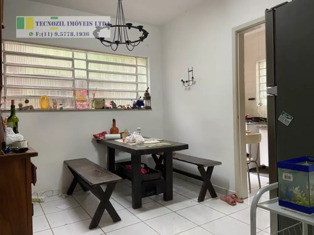 Sobrado à venda com 4 quartos, 230m² - Foto 1