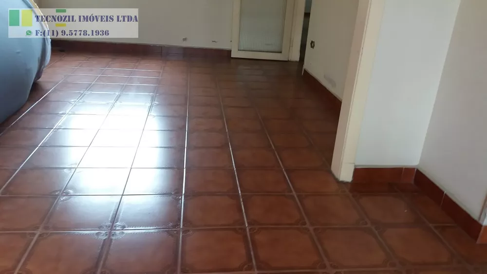 Sobrado à venda com 3 quartos, 300m² - Foto 3