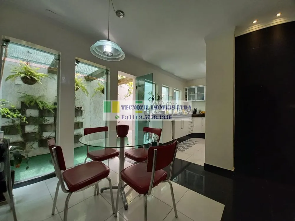 Sobrado, 3 quartos, 304 m² - Foto 12