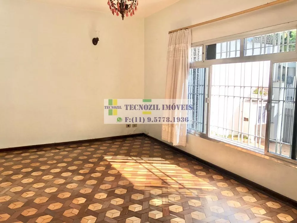 Sobrado à venda com 5 quartos, 218m² - Foto 1