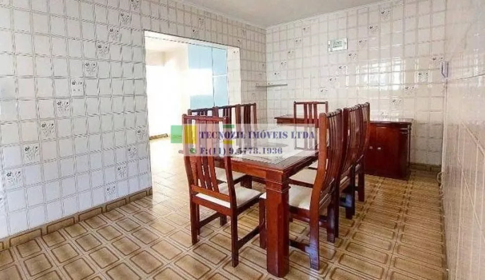 Casa à venda com 4 quartos, 160m² - Foto 3