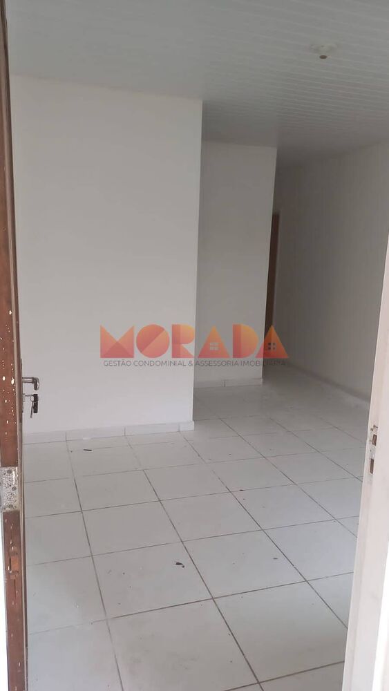 Casa para alugar com 3 quartos, 74m² - Foto 2