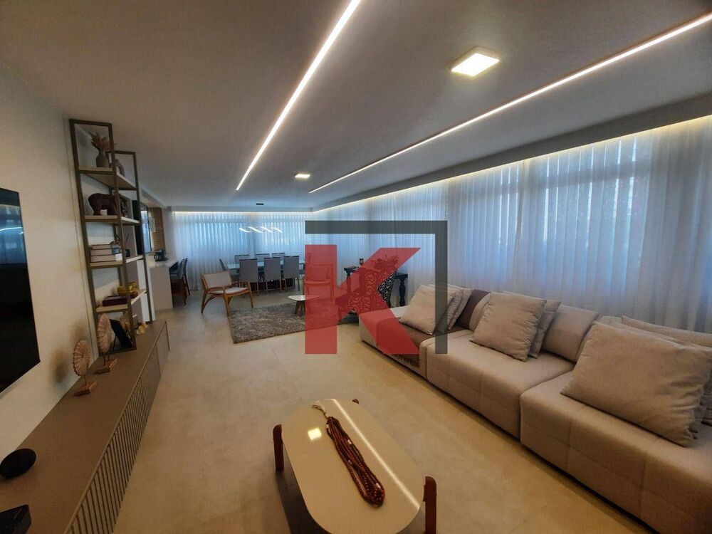 Apartamento à venda com 3 quartos, 208m² - Foto 1