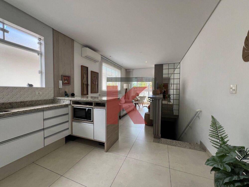Casa à venda com 2 quartos, 80m² - Foto 11