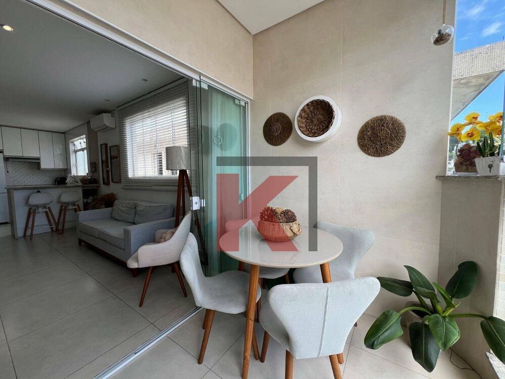 Casa à venda com 2 quartos, 80m² - Foto 4