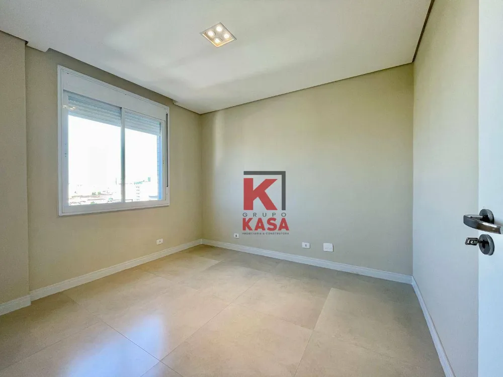 Cobertura, 3 quartos, 240 m² - Foto 4