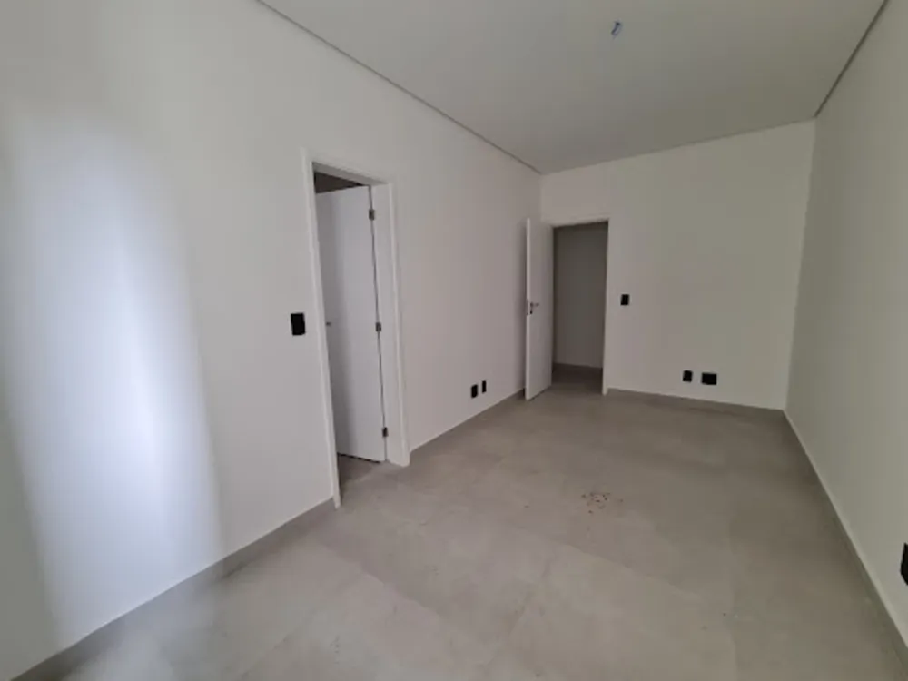 Casa, 4 quartos, 290 m² - Foto 2