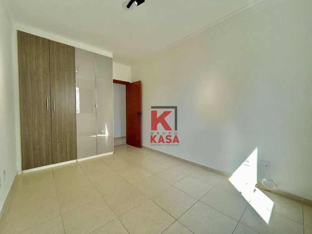 Casa, 4 quartos, 190 m² - Foto 2