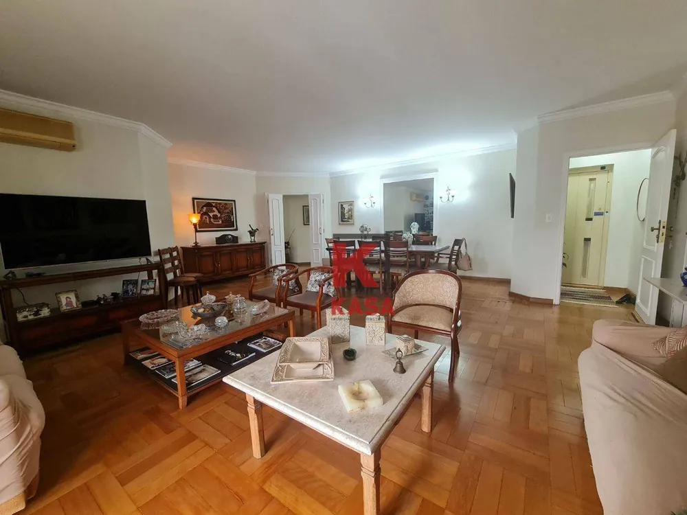 Apartamento, 3 quartos, 215 m² - Foto 1