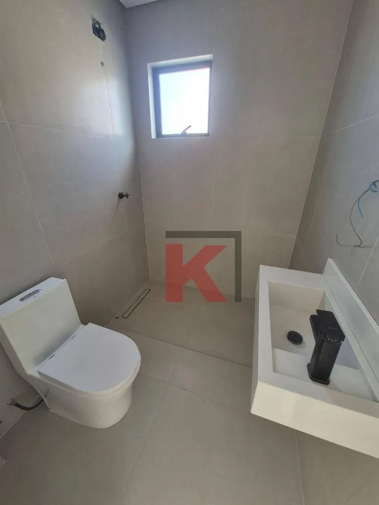 Sobrado, 3 quartos, 215 m² - Foto 1