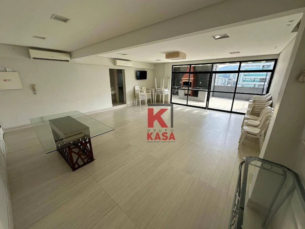 Apartamento, 3 quartos, 215 m² - Foto 2