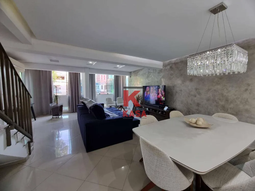 Casa, 4 quartos, 318 m² - Foto 2