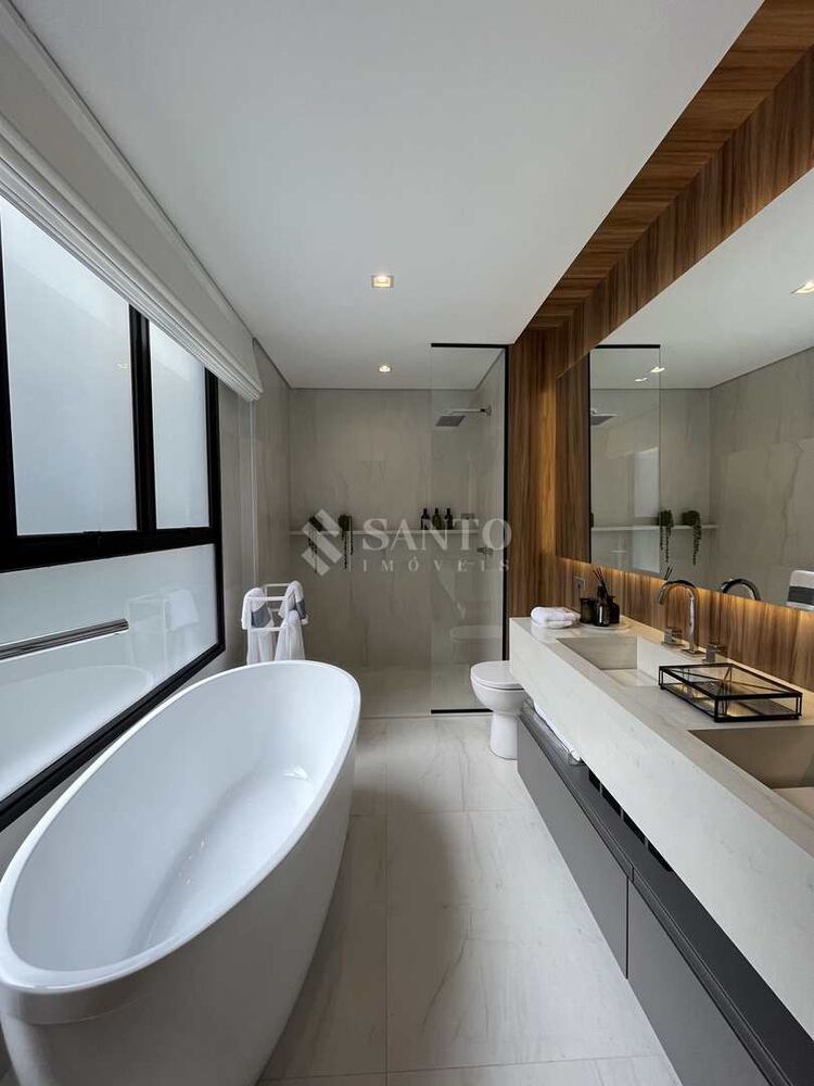 Apartamento, 3 quartos, 136 m² - Foto 2